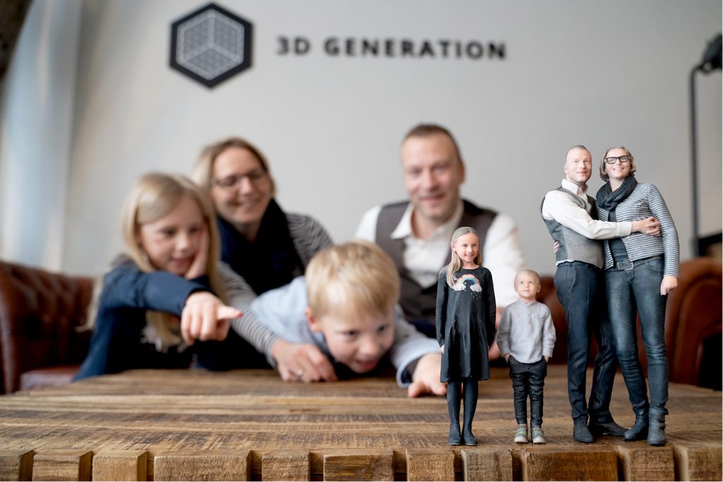 3d Figur einer glücklichen Familie
